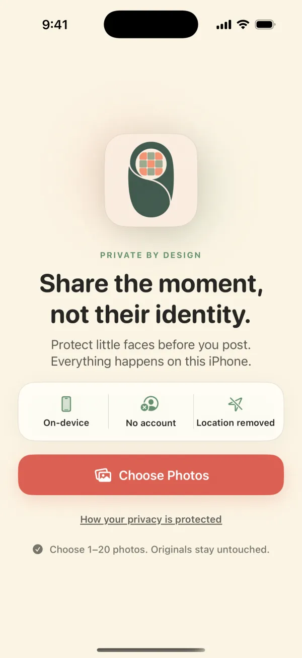 App start screen: Share the moment, not their identity, with a Choose Photos button